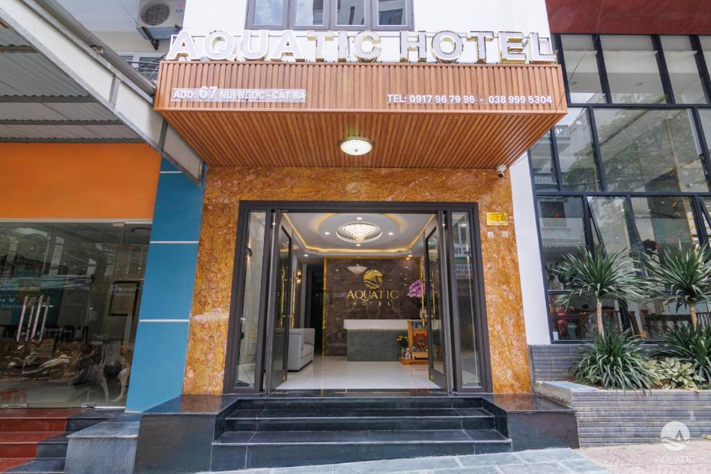 Aquatic Hotel Cat Ba