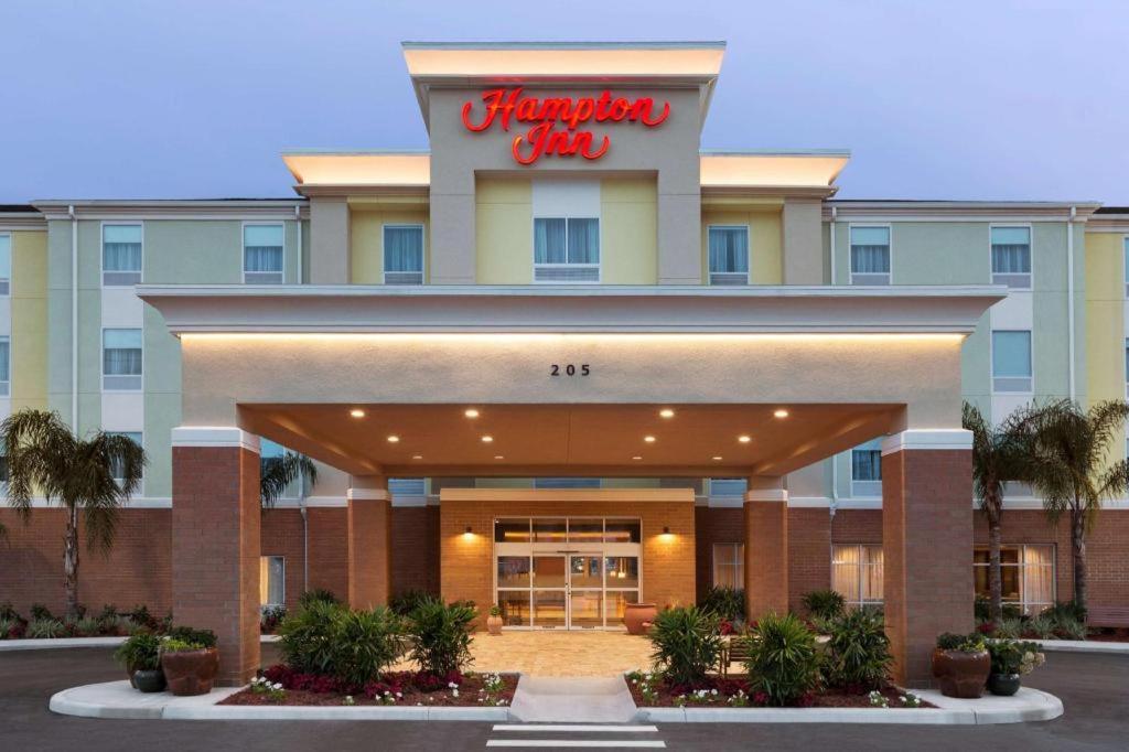 Hampton Inn Bartow image