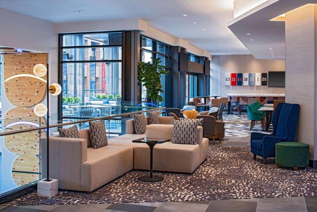 Hyatt Place Indianapolis Downtown image