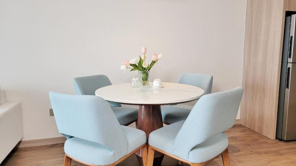 Mordern Studio Hạ Long Tầng 38 Rooftop Bar