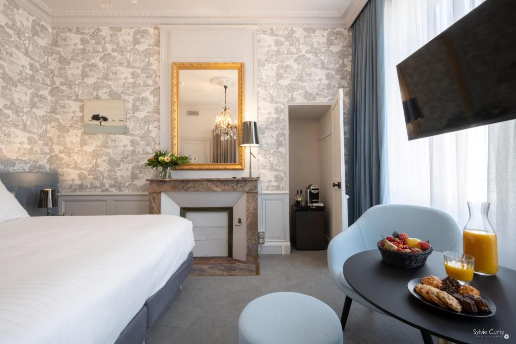 Hotel La Monnaie Art & Spa - Tap to explore photos