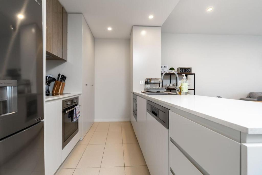 2BR apt in Governor Place 4 mins to Foreshore - Hosted by CanStay photo 2