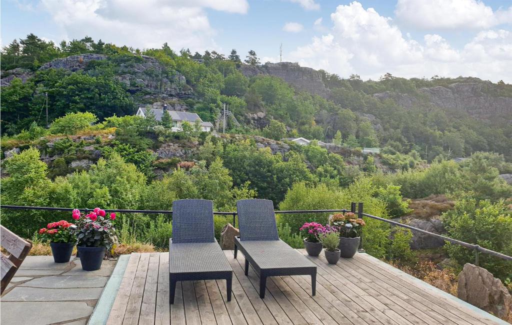 Stunning Home In Lindesnes With 5 Bedrooms And Sauna photo 1