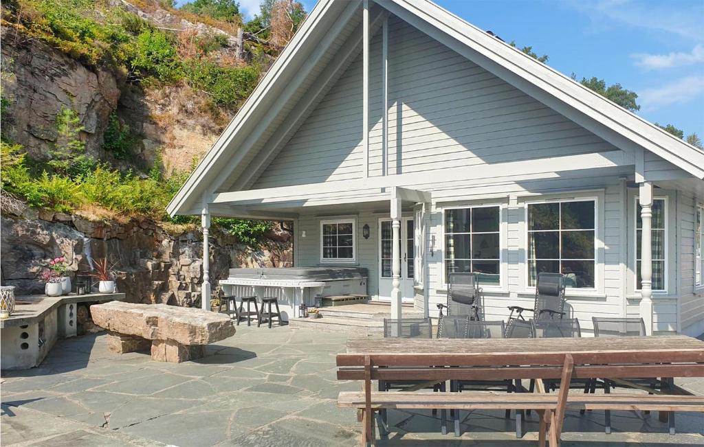 Stunning Home In Lindesnes With 5 Bedrooms And Sauna