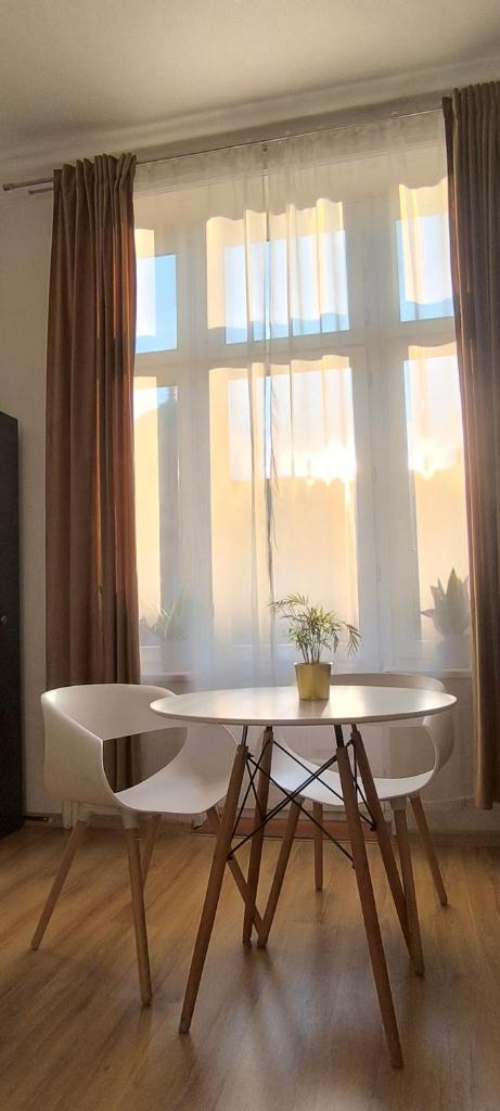 Roller Aparthotel Room Type - Deluxe Double Room with Balcony with City View