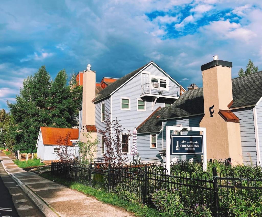 Fireside Inn & Hostel image