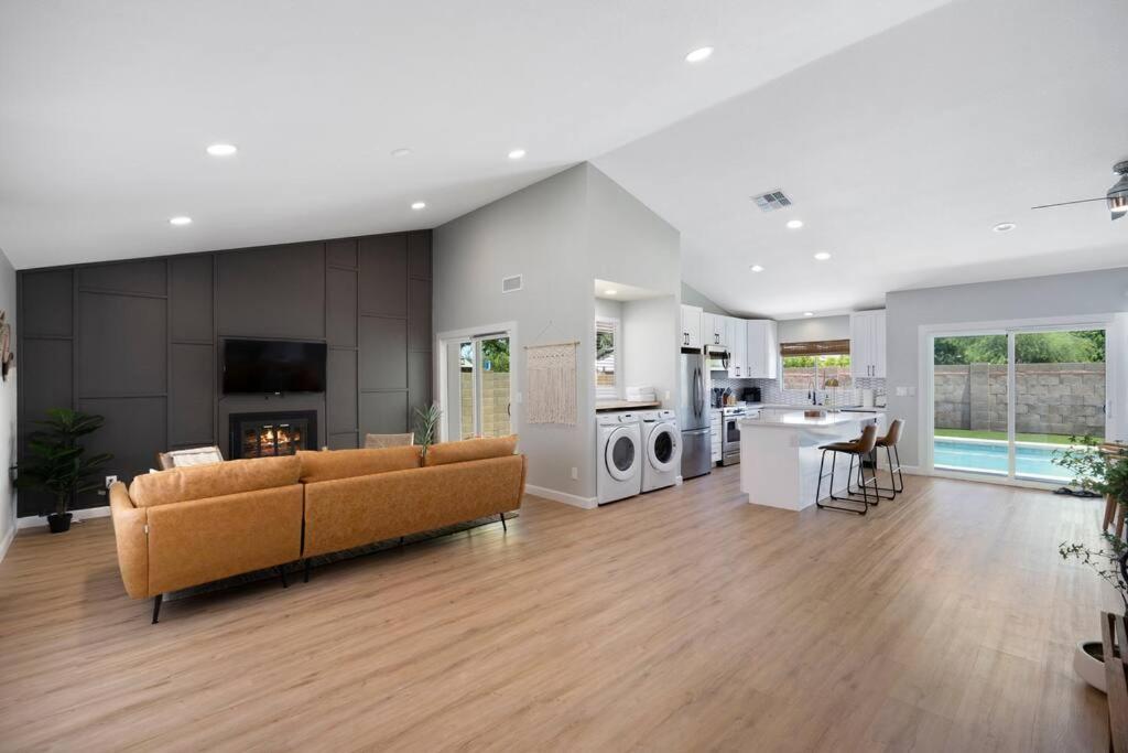 3BD 2BA Cool and Relaxing Home w Pool! - Tap to explore photos