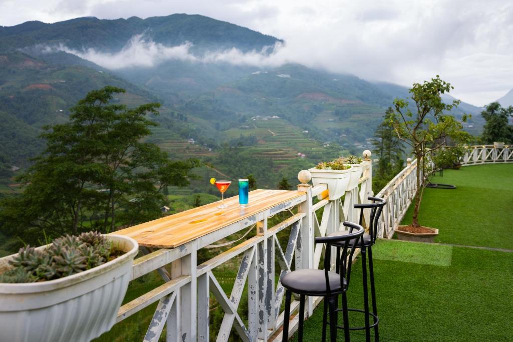 JK Sapa Homestay & Swimming Pool