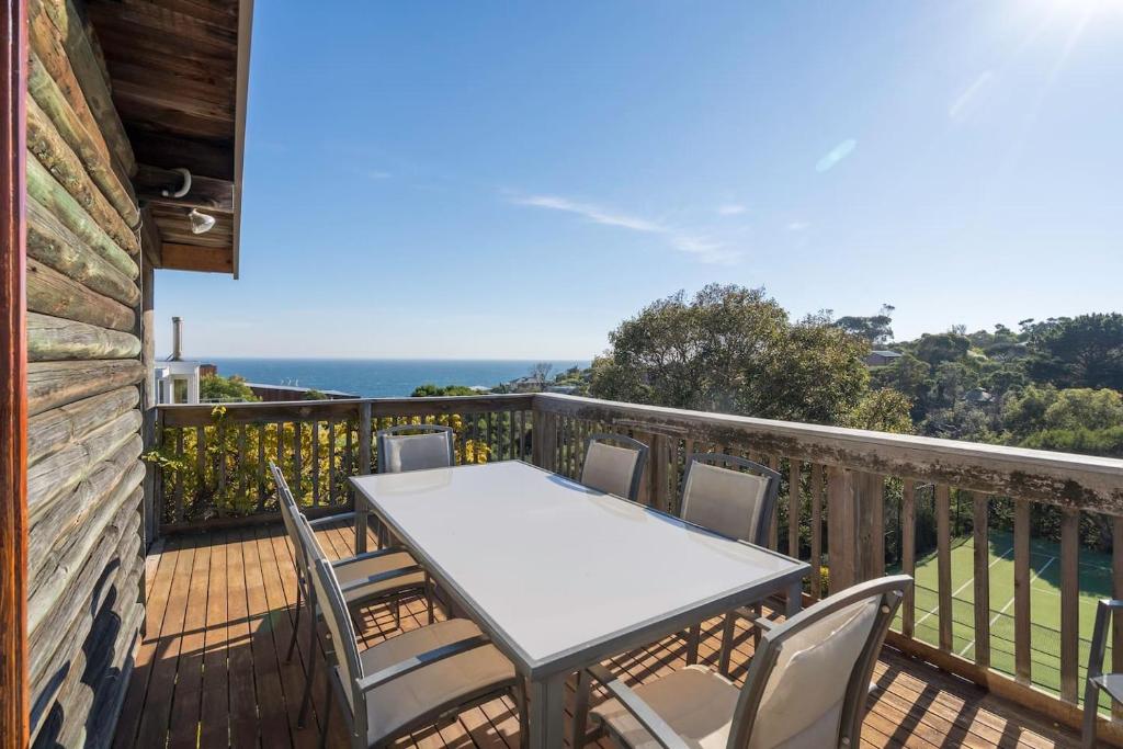 Port Philip Panorama - Bayview Retreat and Pool Bliss photo 1