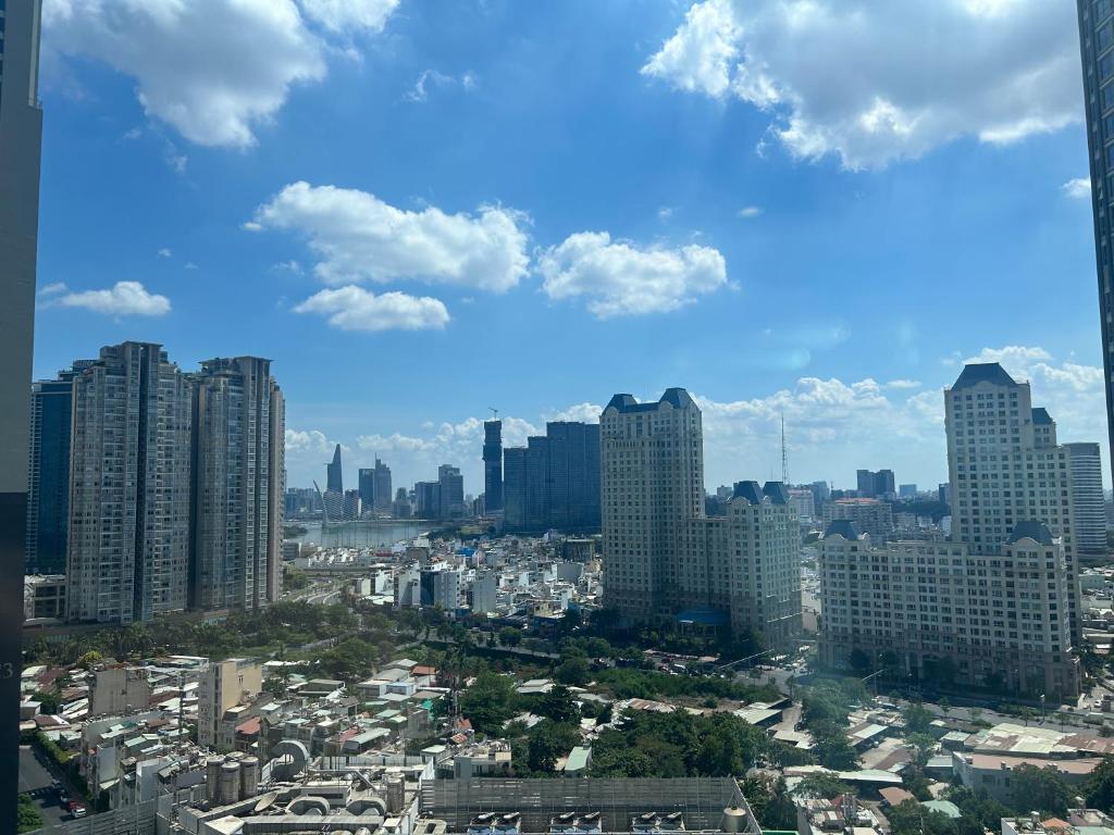 LuxHomes Saigon - Vinhomes Central Park