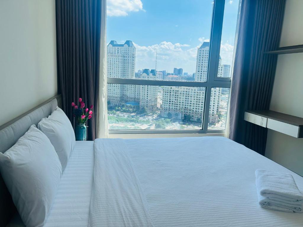 LuxHomes Saigon - Vinhomes Central Park