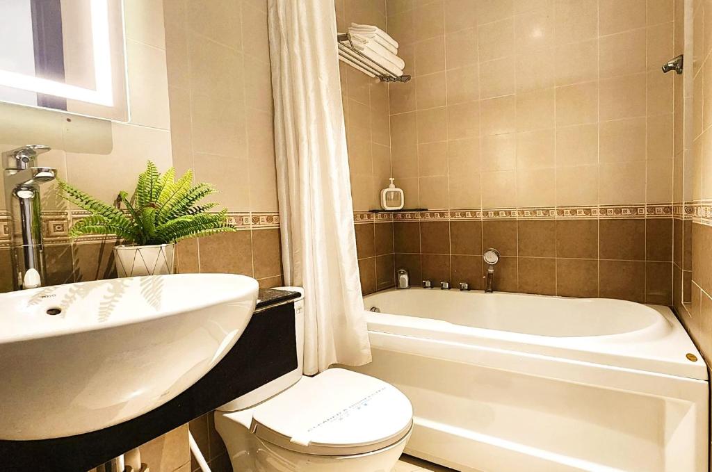 RosaMAY Hotel Thủ Khoa Huân