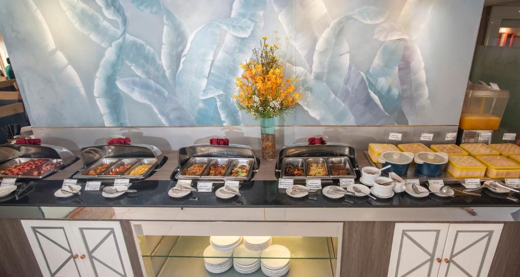 Khách Sạn Romance