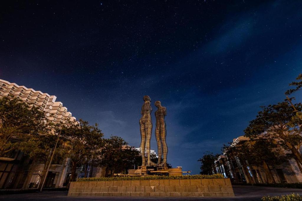 Bai Dai Resort near Cam Ranh Airport