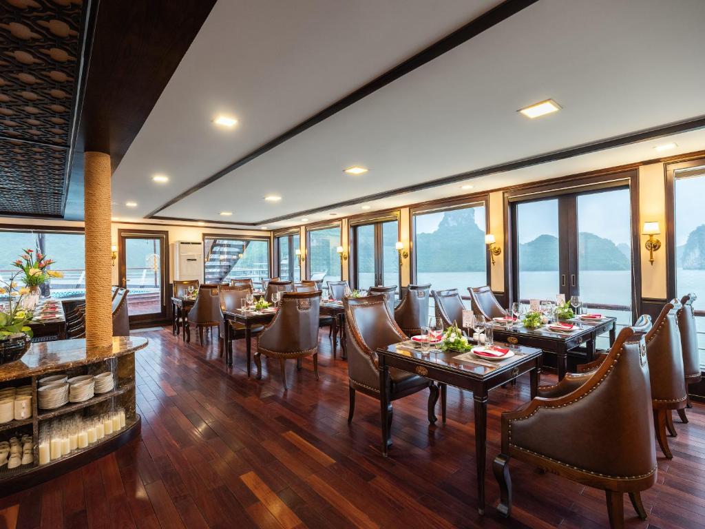 Amanda Legend Cruise Ha Long Bay