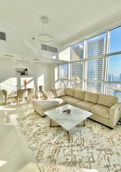 Entire apartment See View