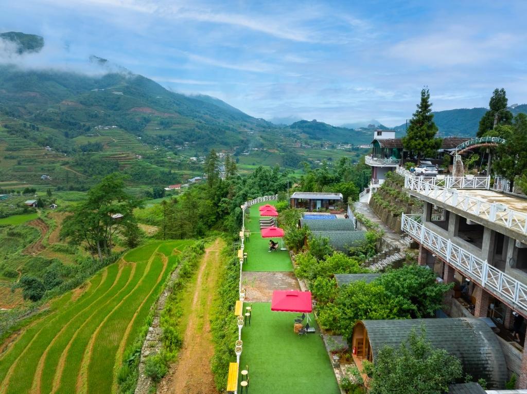 JK Sapa Homestay & Swimming Pool