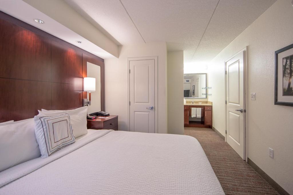 Residence Inn by Marriott Amelia Island - Tap to explore photos