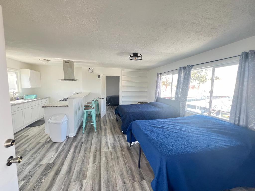 Little Betty’s Hideaway image