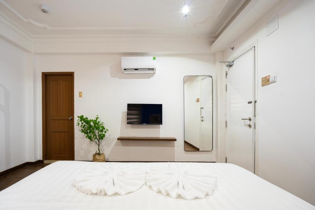 Tago Hotel Sương Nguyệt Anh
