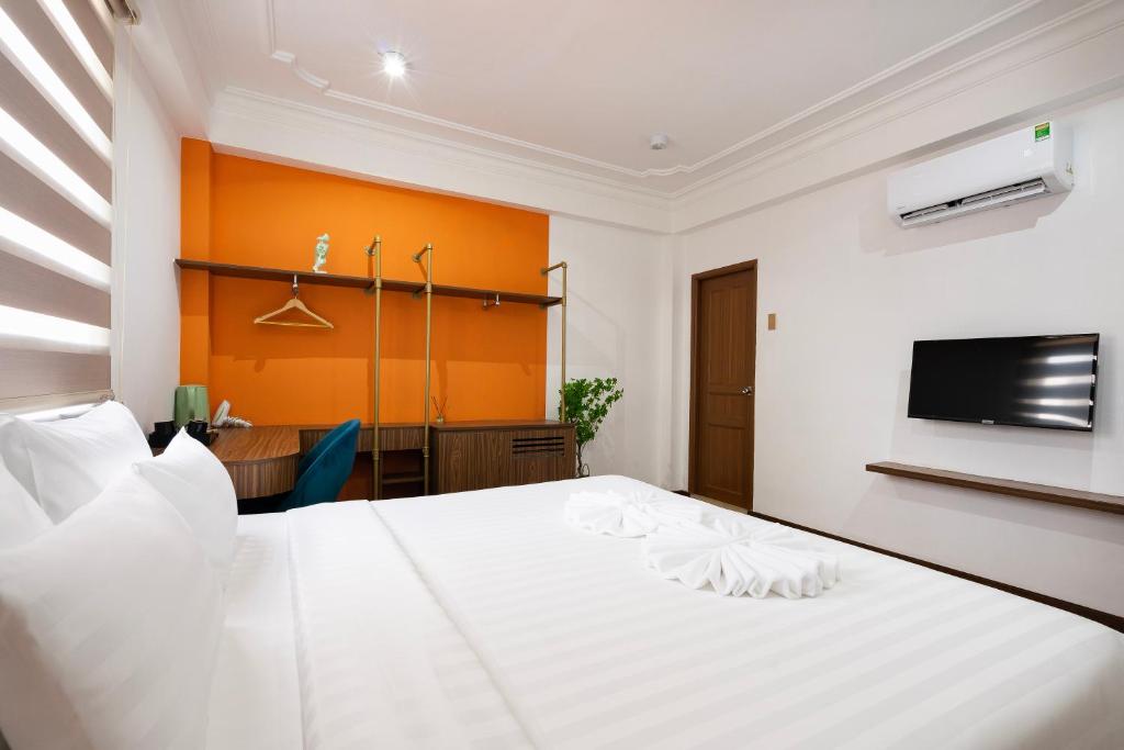 Tago Hotel Sương Nguyệt Anh