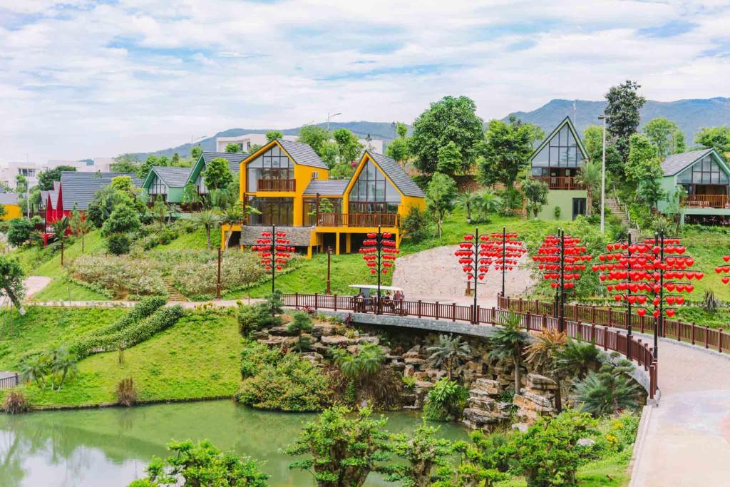 Legacy Hill Resort & Villas