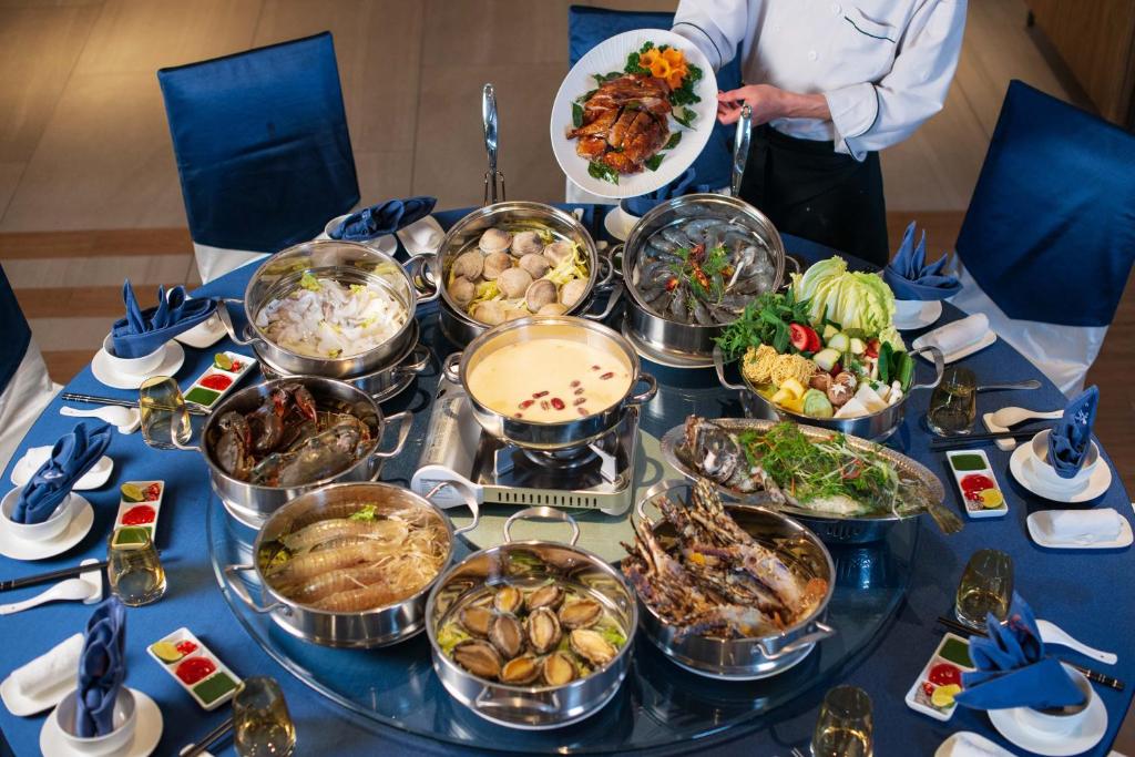 The Yacht Hotel by DC