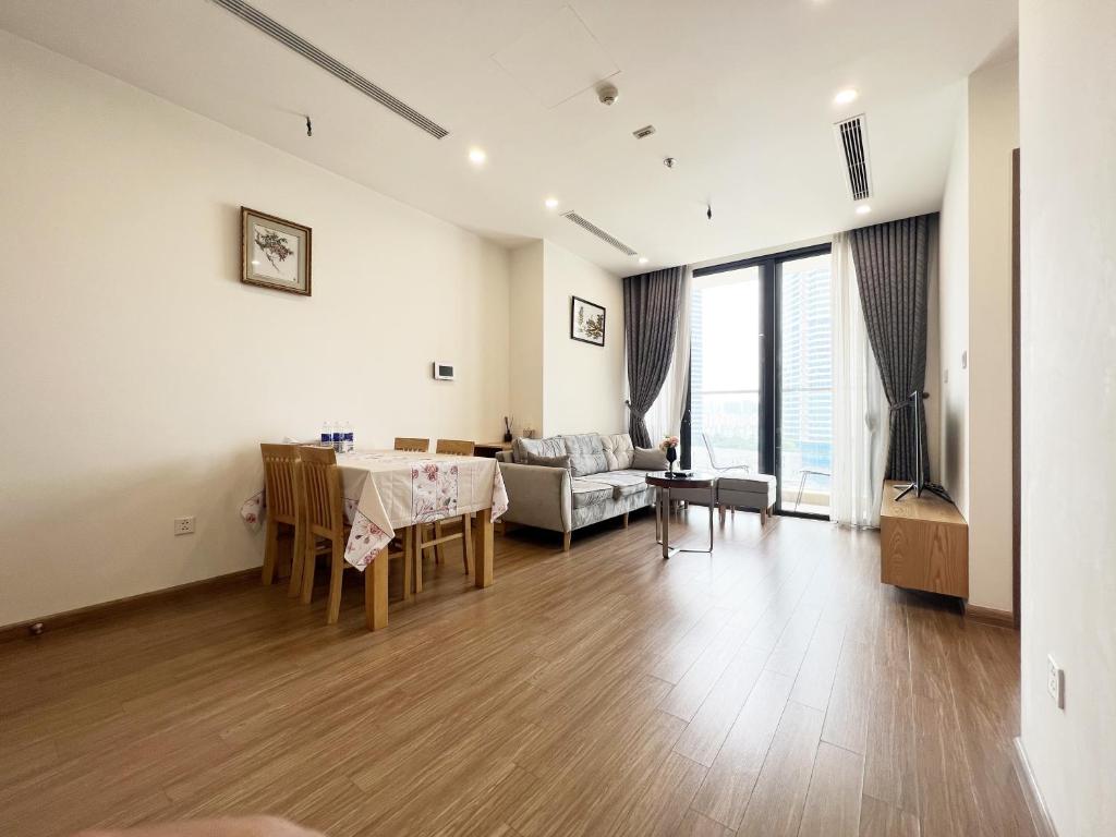 Luxhousing Vinhomes Skylake