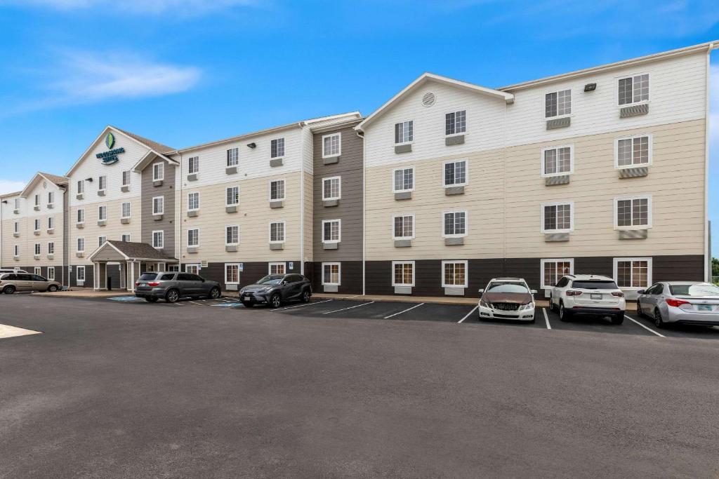 WoodSpring Suites Tulsa image