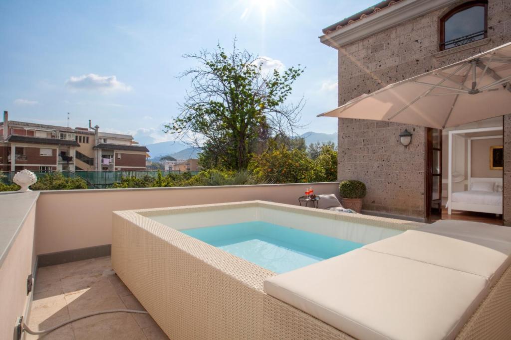 AMORE RENTALS - Villa Ebe - Tap to explore photos