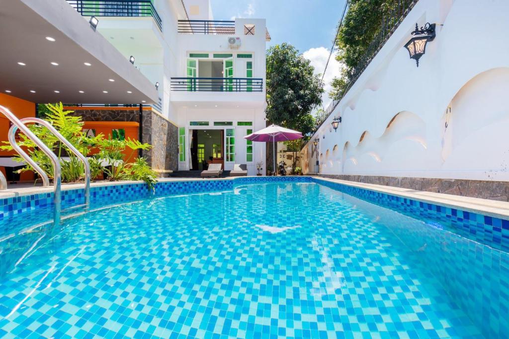 Biệt thự MINH KHAI Hồ Bơi Riêng