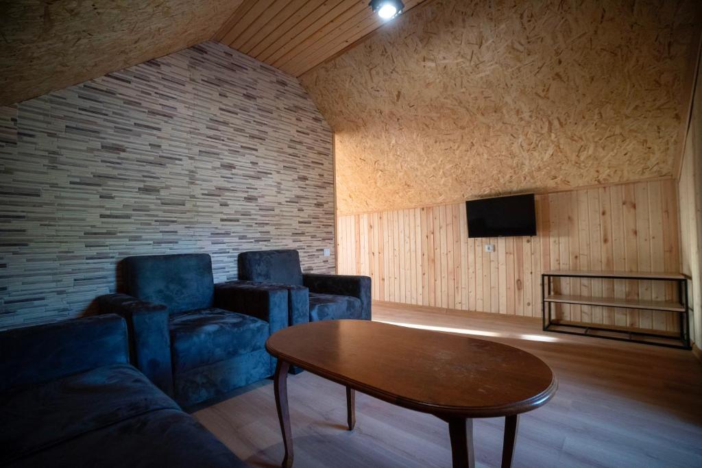 Payteni House photo 2