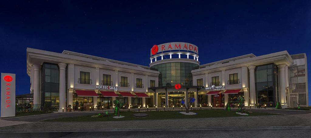 Ramada by Wyndham Sakarya Hotel photo 1