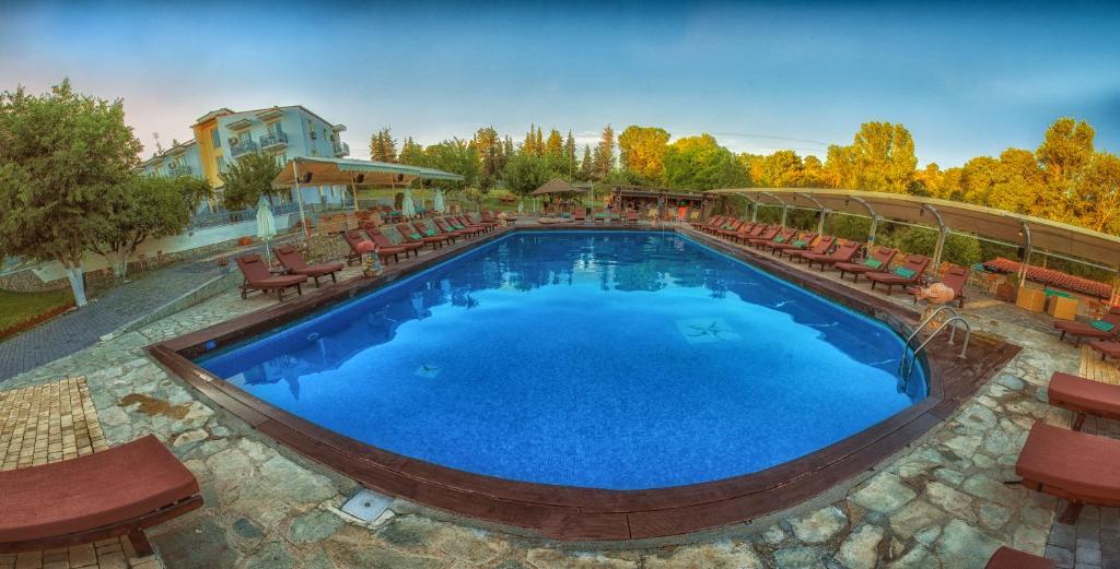Tselikas Hotel photo 4