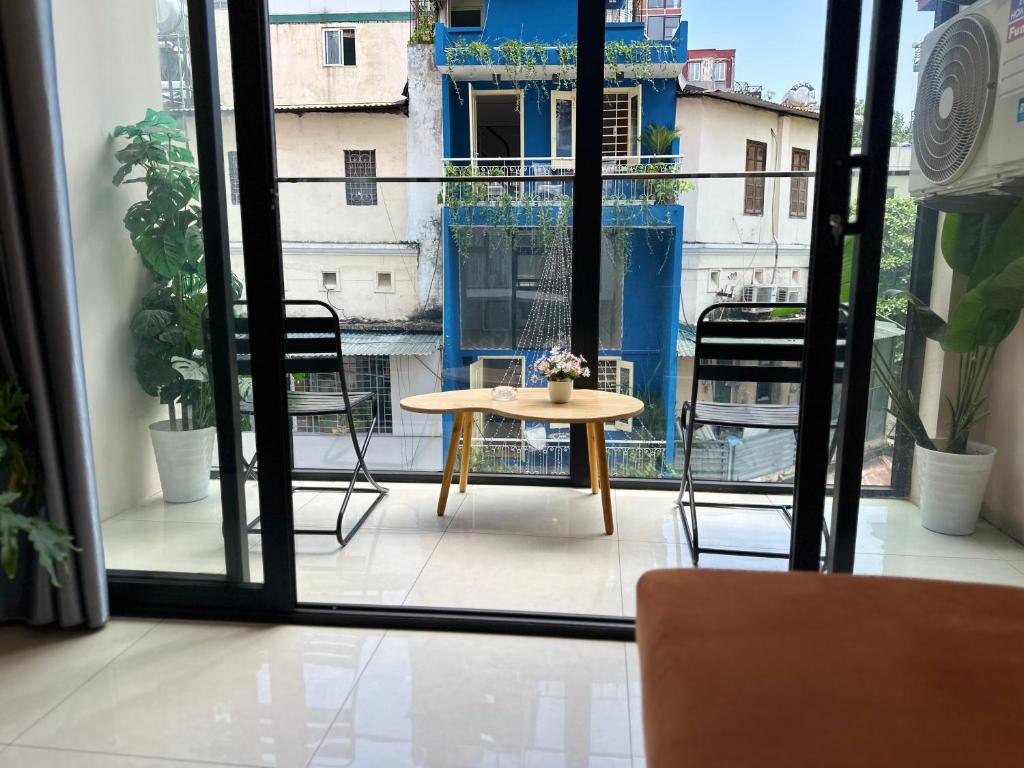 Add 17Gia Ngu 4rd floor City view elevator available