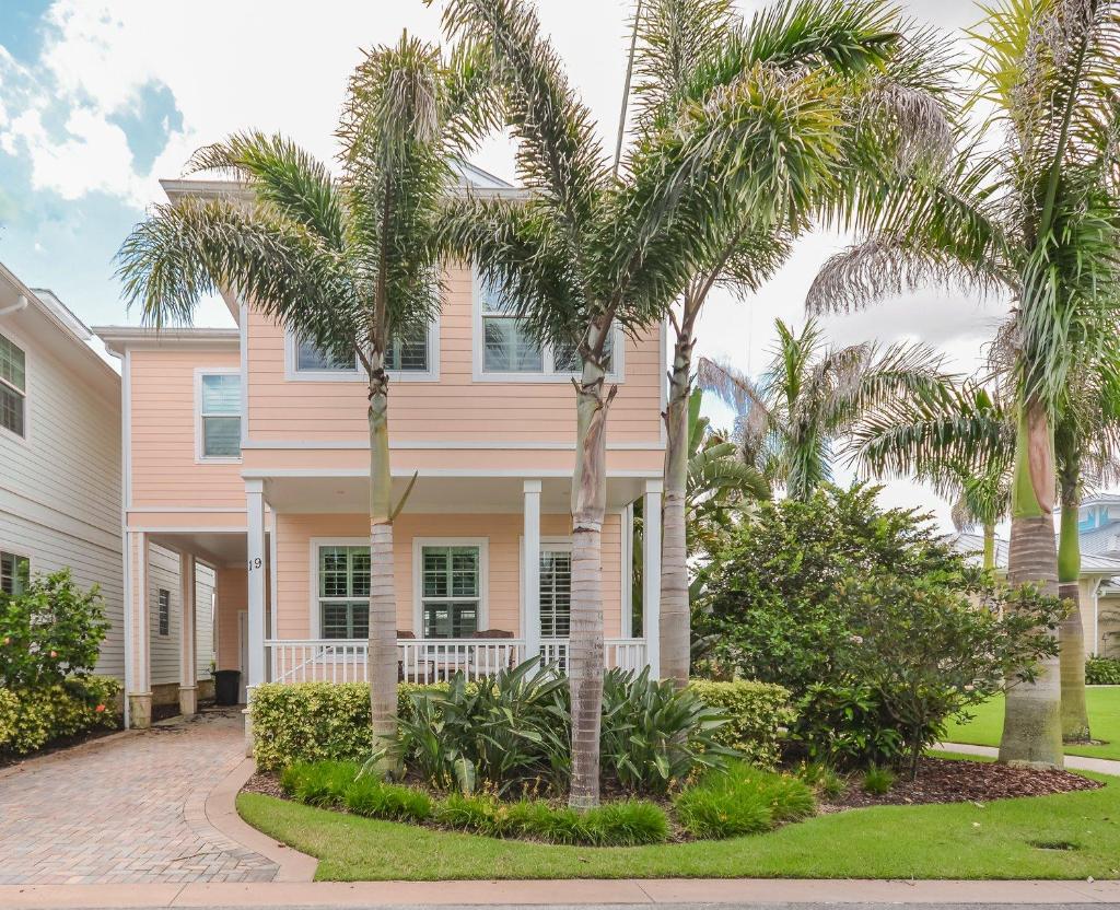 Riverfacing Townhome in The Village at New Smyrna Marina - 19 Old Feger image