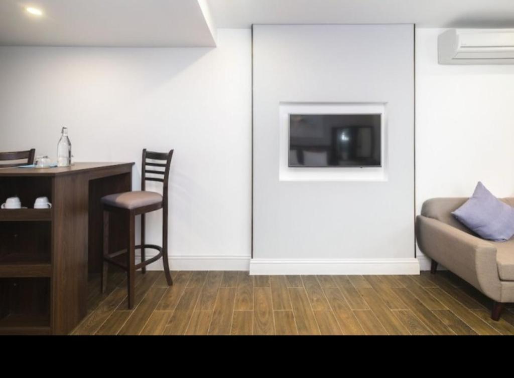 Khách sạn đầy đủ tiện nghi sát biển Mỹ Khê