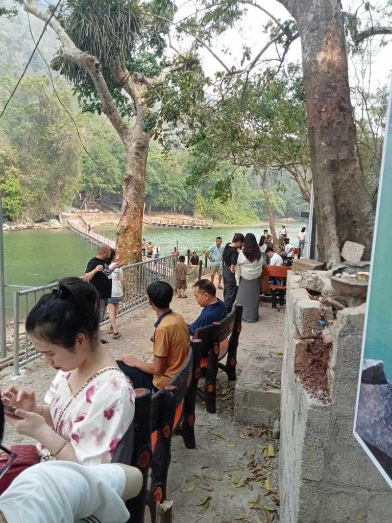 Pac Ngoi Village Homestay