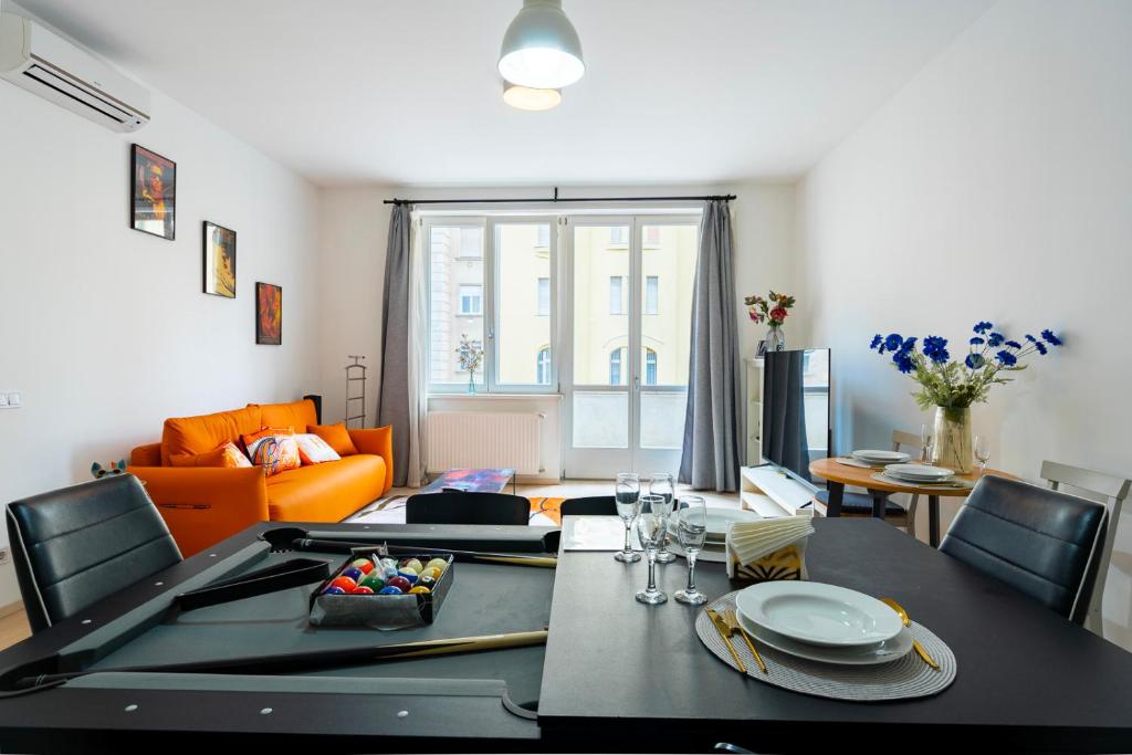 J Home - Designer Apartment near Buda Castle - Sleeps 6 - 12 with next door - Tap to explore photos
