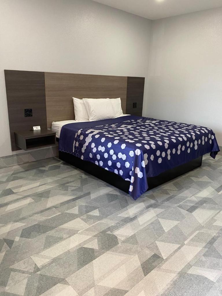 Airway Inn - IAH Airport image