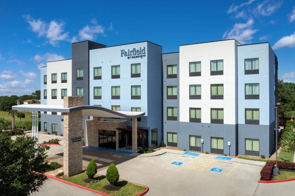 Fairfield Inn & Suites by Marriott Houston Pasadena image