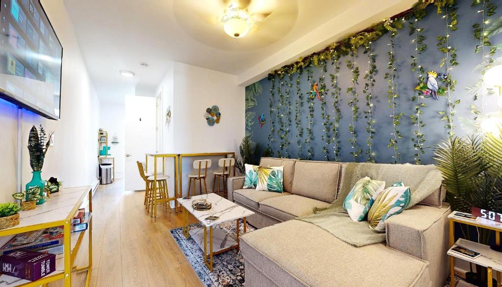 Garden Street Retreat Close To NYC sleeps 6 image