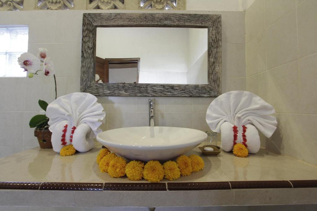 Двухместный (Улучшенный двухместный номер с 1 кроватью или 2 отдельными кроватями и видом на сад), Pekak Mangku Guest House