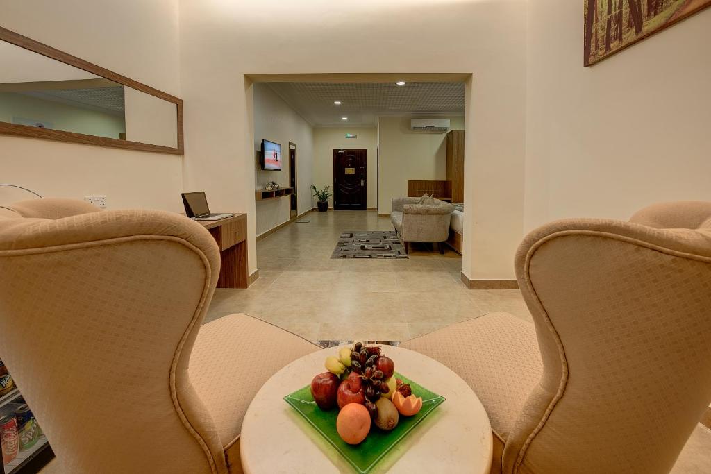 Сьюит (Полулюкс), Отель Western Hotel - Ghayathi