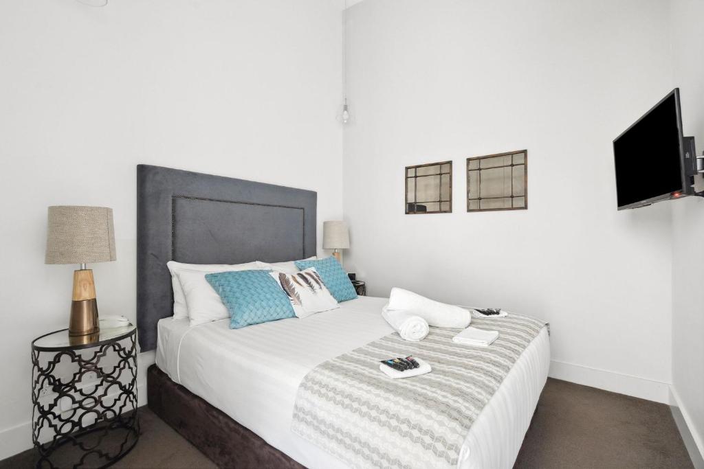 Devlin 103 Luxe Apartment photo 2