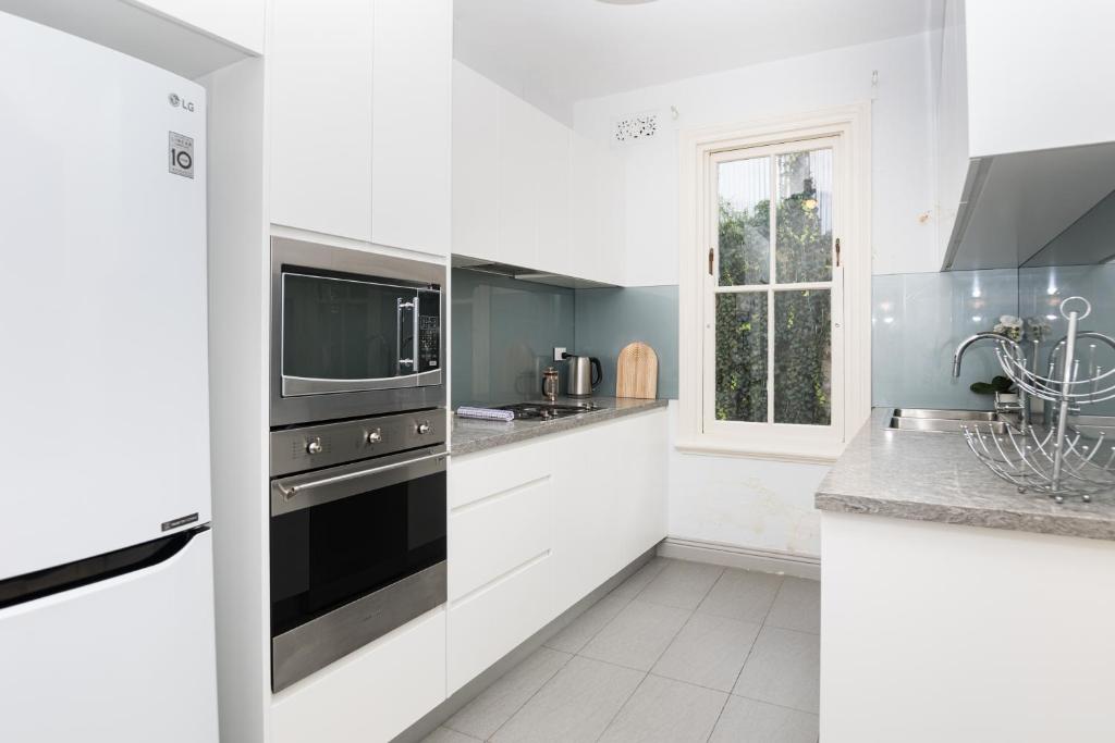 World Class Location1+Harbour Bridge View+TheRocks photo 4