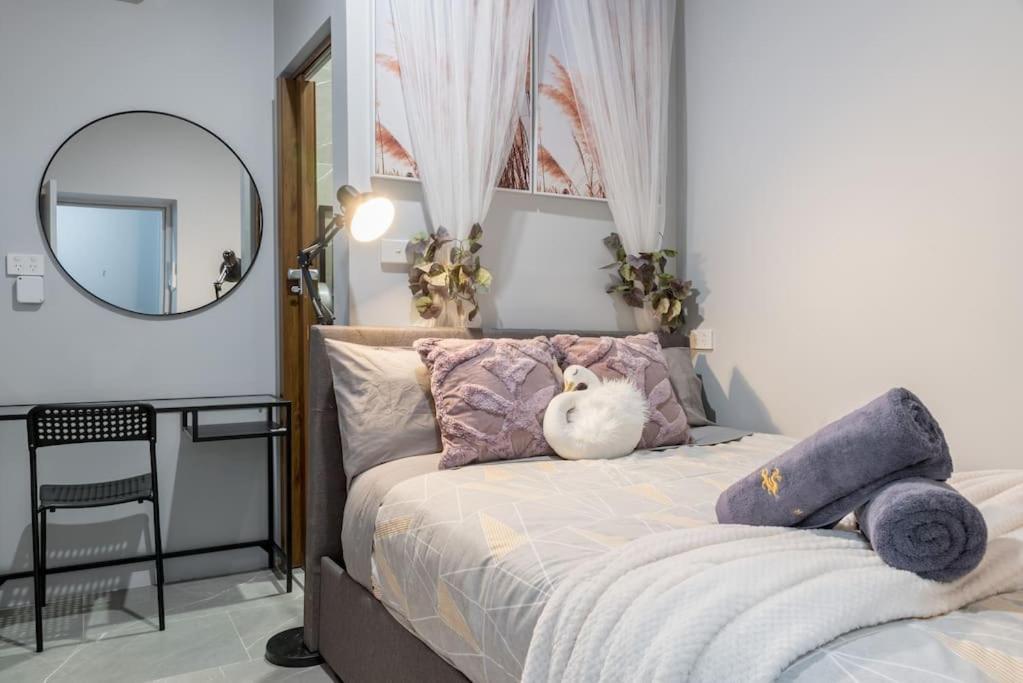 Prime Double Studio Room - AC - Next to Central photo 1