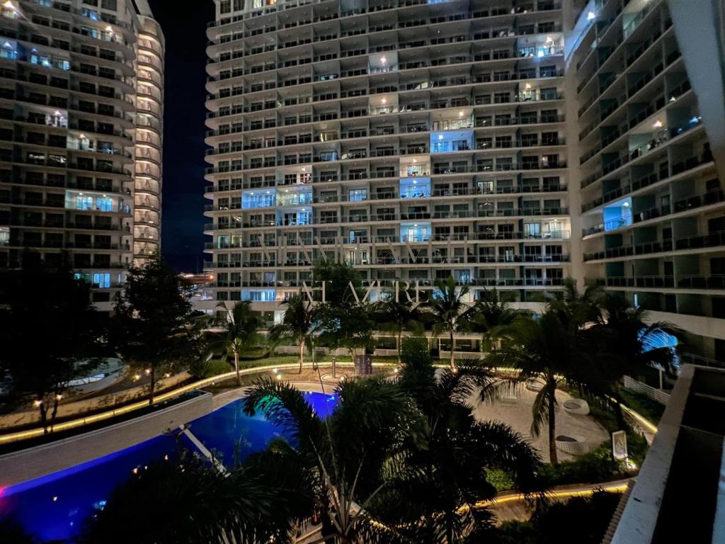Miami Haven at Azure - Tap to explore photos