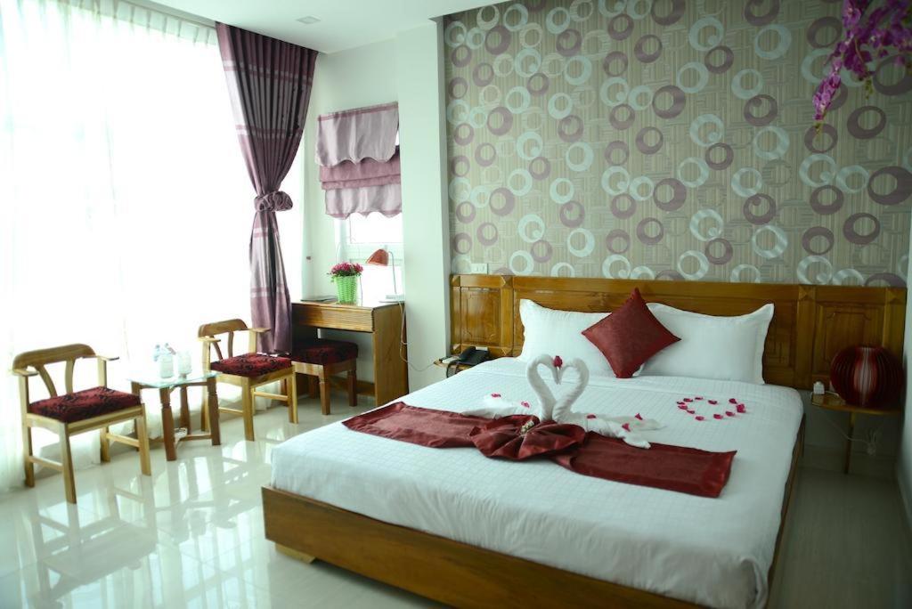 Red Diamon Hotel ĐN by BAY LUXURY