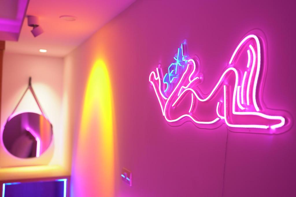 HONEYMOON HOTEL 2 - Ba Đình